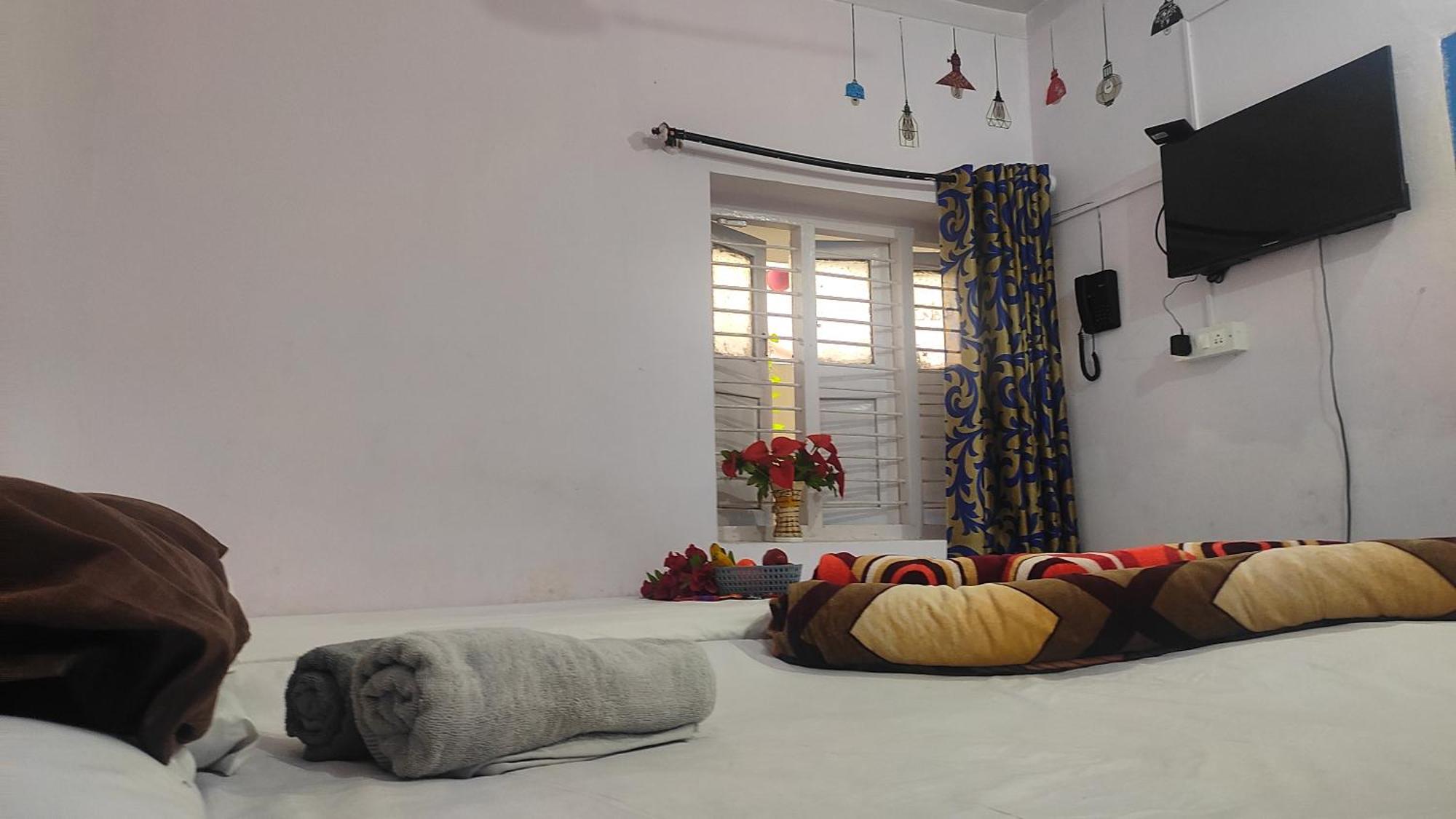 Adh Amilia Gardens Hotel Narasimharaja Puram Ngoại thất bức ảnh