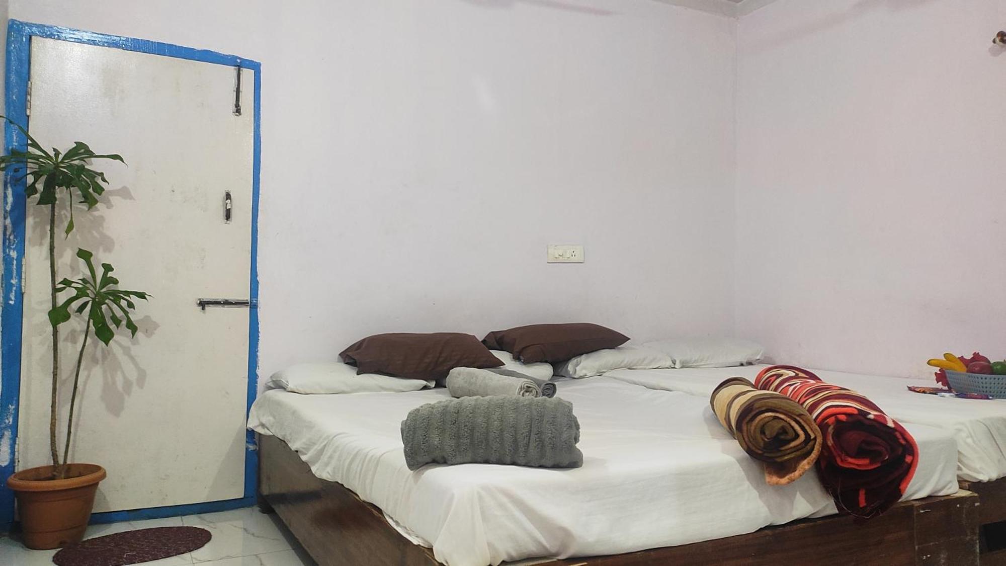 Adh Amilia Gardens Hotel Narasimharaja Puram Ngoại thất bức ảnh