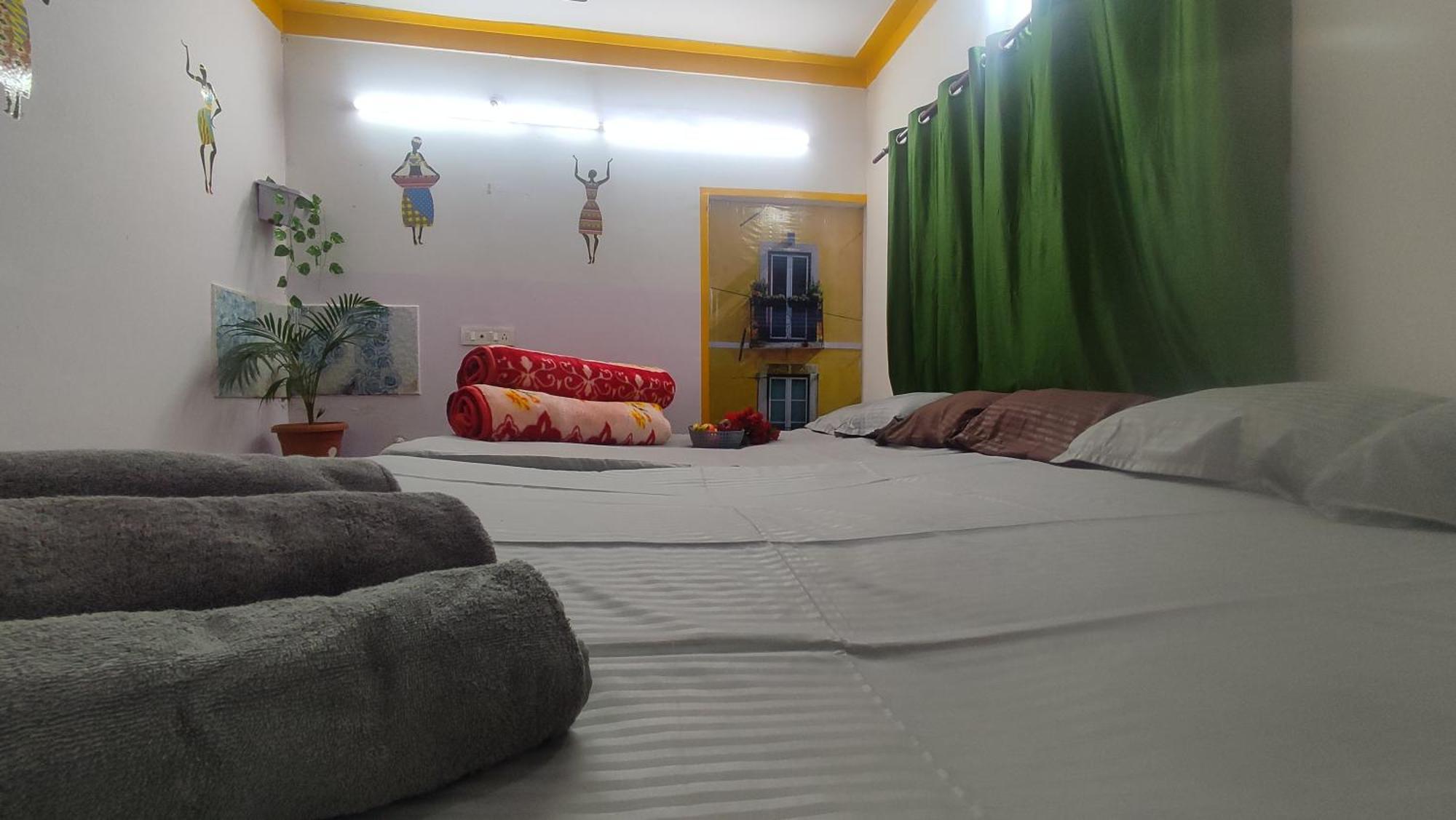 Adh Amilia Gardens Hotel Narasimharaja Puram Ngoại thất bức ảnh