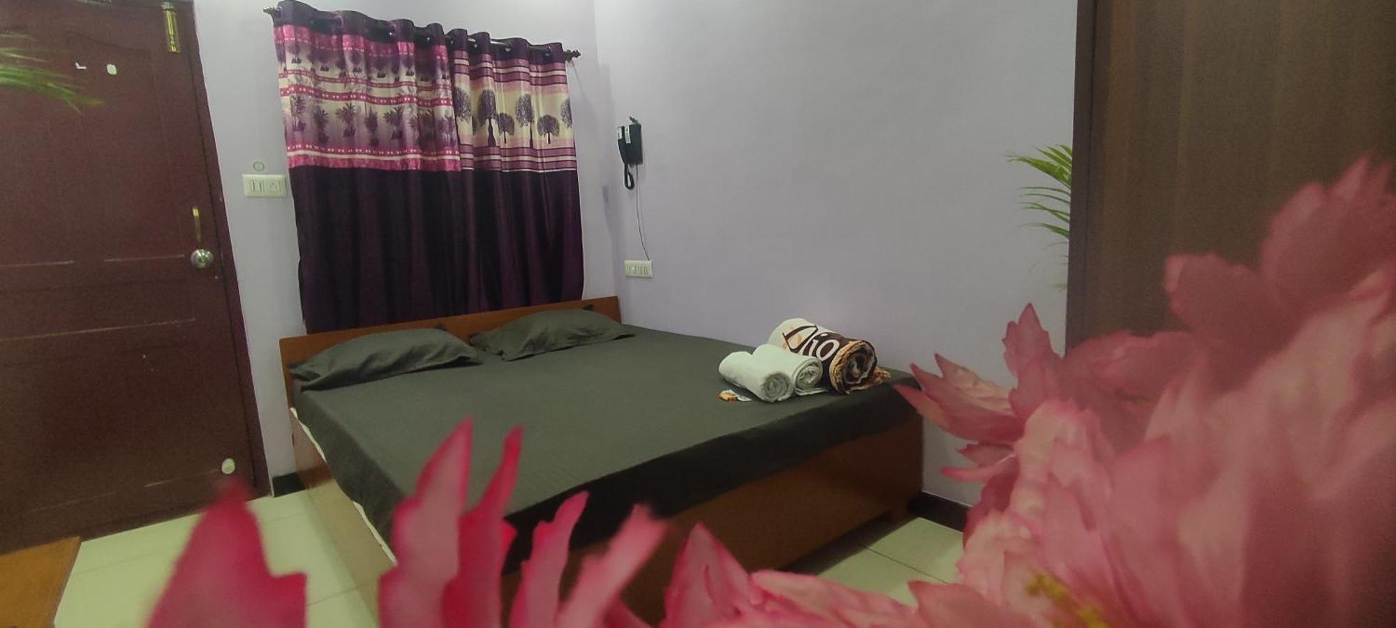Adh Amilia Gardens Hotel Narasimharaja Puram Ngoại thất bức ảnh