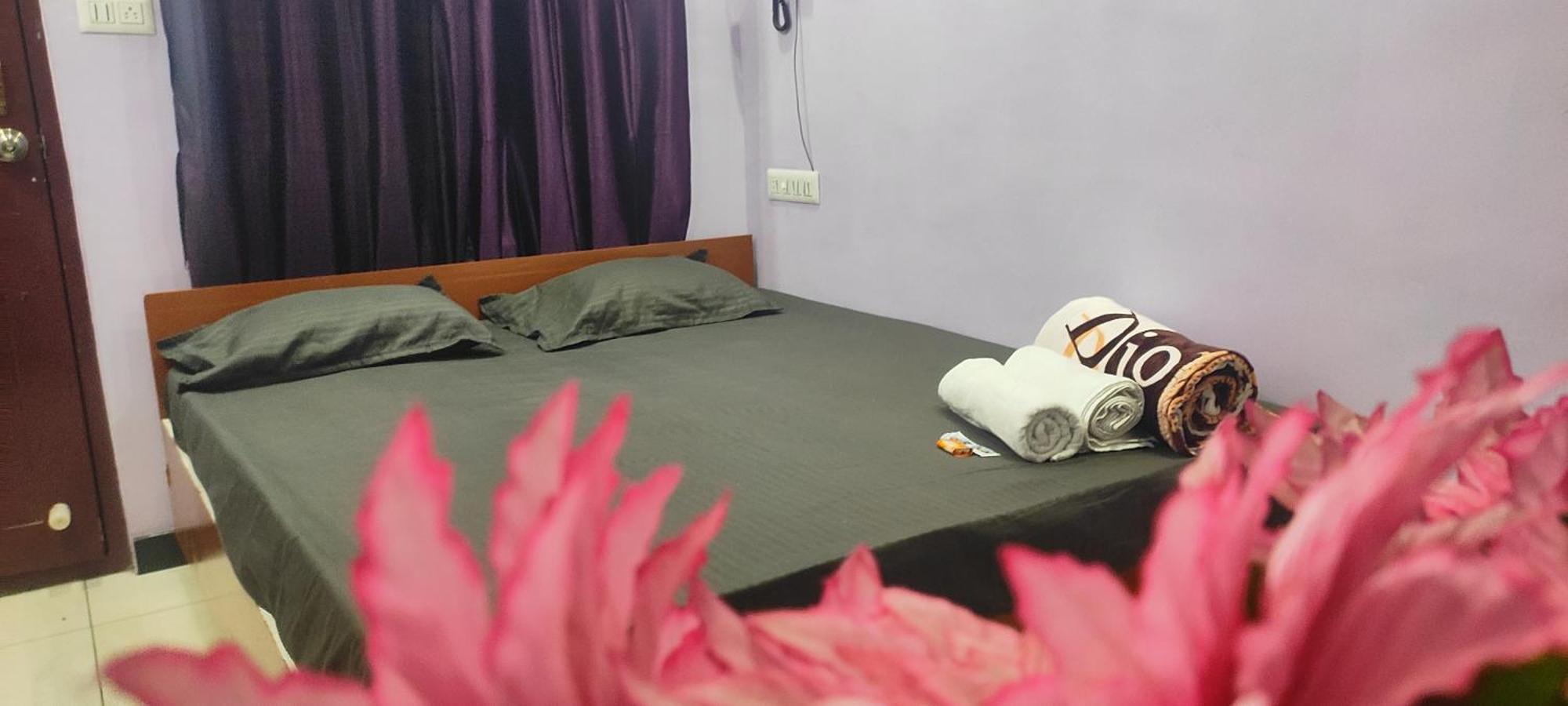 Adh Amilia Gardens Hotel Narasimharaja Puram Ngoại thất bức ảnh