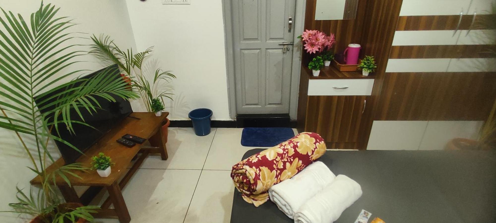 Adh Amilia Gardens Hotel Narasimharaja Puram Ngoại thất bức ảnh